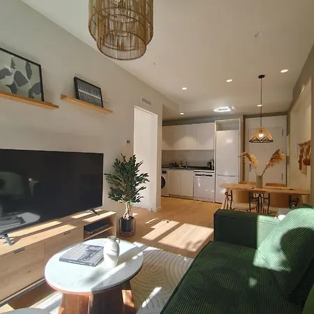 Mr Born Apartment